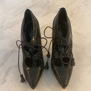 Tory Burch Black Hawthorn Pumps